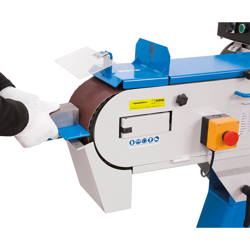 Tilting belt sander